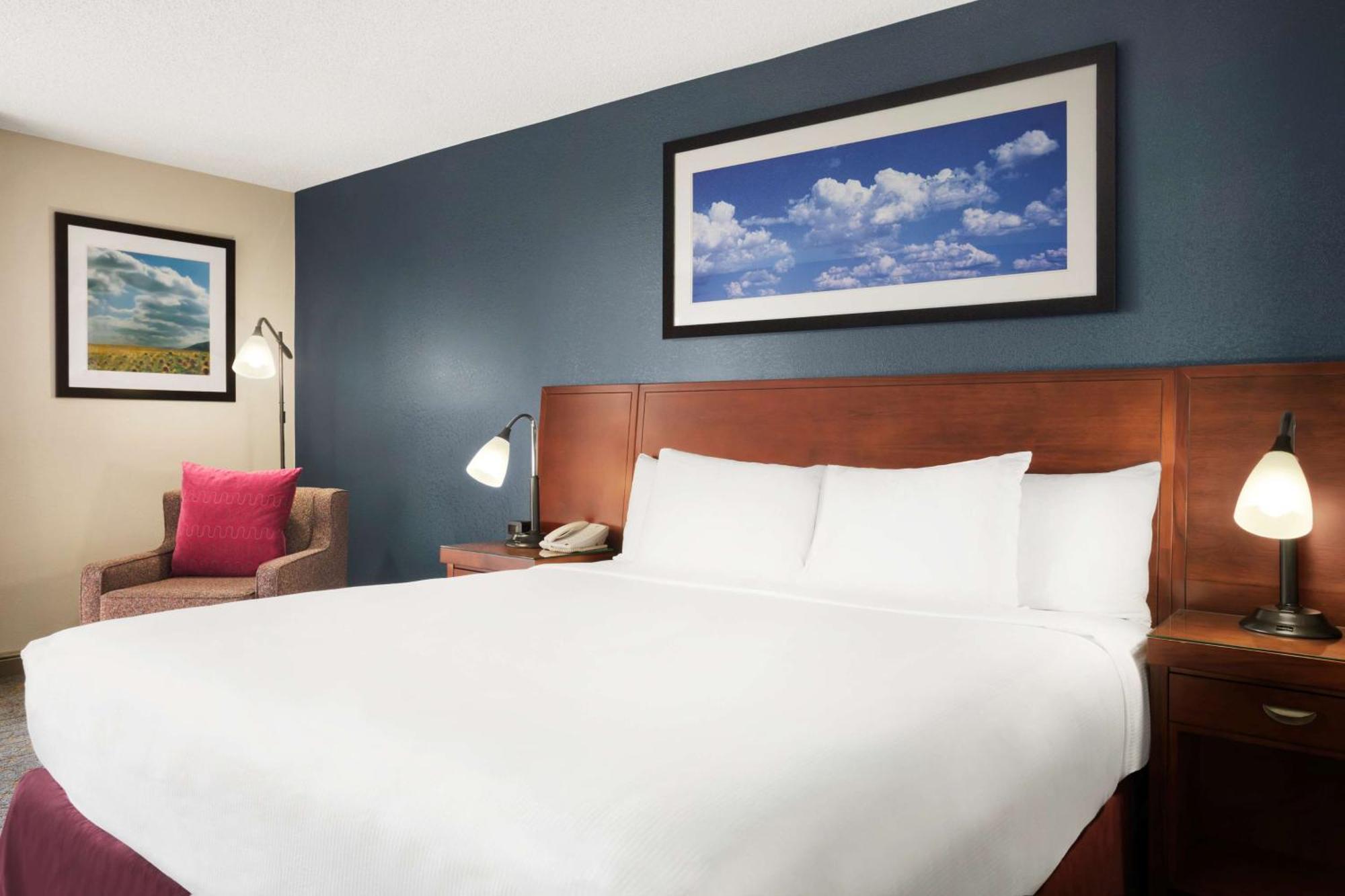 Doubletree By Hilton Dfw Airport North Hotell Irving Exteriör bild